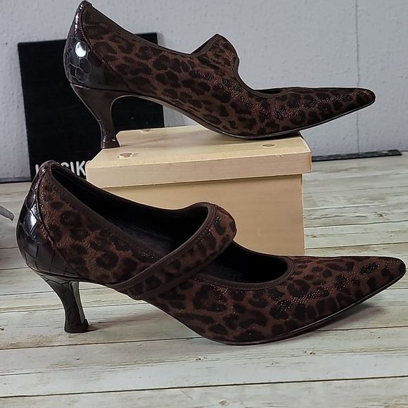 Donald J. Pliner Edna Leopard Print Heels Size 7M Suede Alligator Beautiful Luxe - Picture 1 of 15